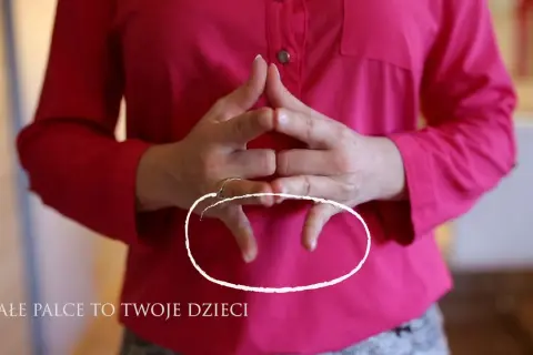 Czy wdowa nosi obrączkę? Symbolika, tradycja i Twoja decyzja